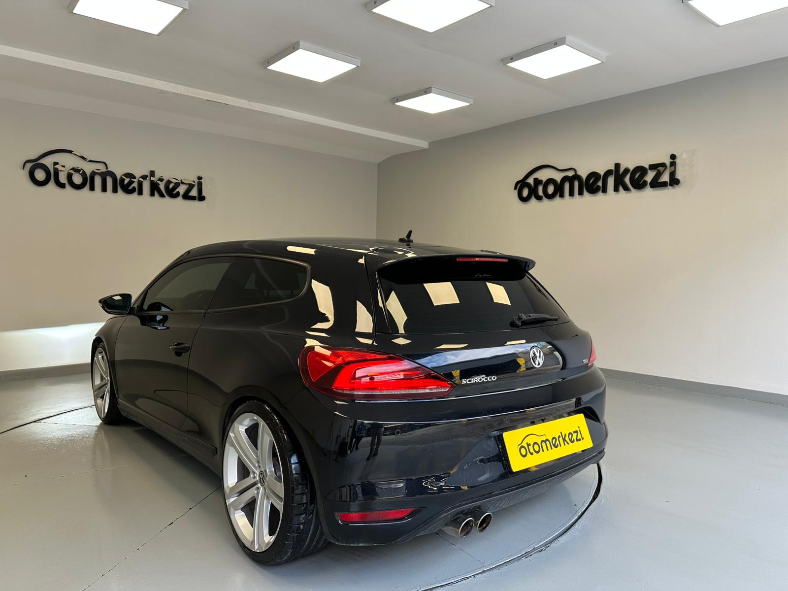 VOLKSWAGEN SCIROCCO 8